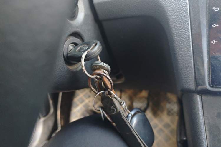 Used Volkswagen Santana 2013 1.4L Manual Fashion Edition Vehicle Key