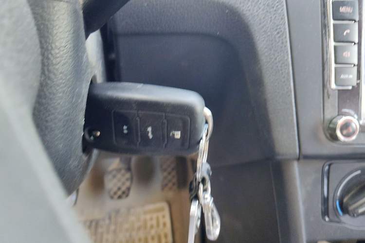 Used Volkswagen Santana 2013 1.4L Manual Fashion Edition Vehicle Key