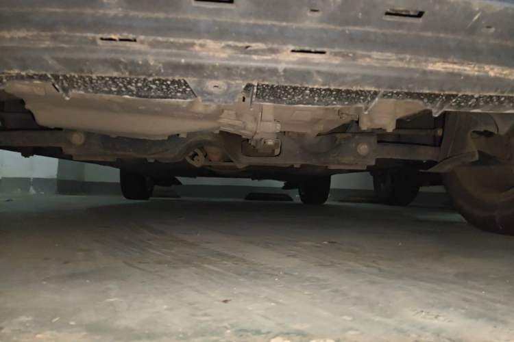 Used Volkswagen Santana 2013 1.4L Manual Comfort Edition Chassis Front
