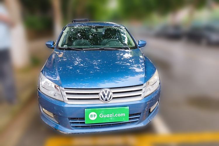Used Volkswagen Santana 2013 1.6L Manual Comfort Edition Front