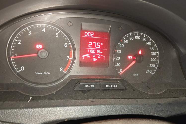Used Volkswagen Santana 2013 1.4L Manual Comfort Edition Odometer Close Up
