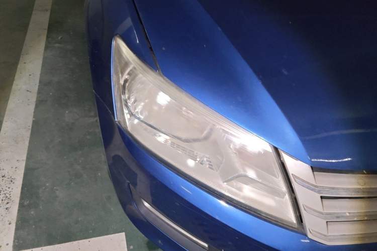 Used Volkswagen Santana 2013 1.4L Manual Comfort Edition Right Front Headlight