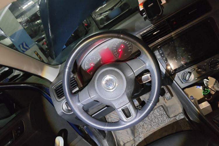 Used Volkswagen Santana 2013 1.4L Manual Comfort Edition Steering Wheel