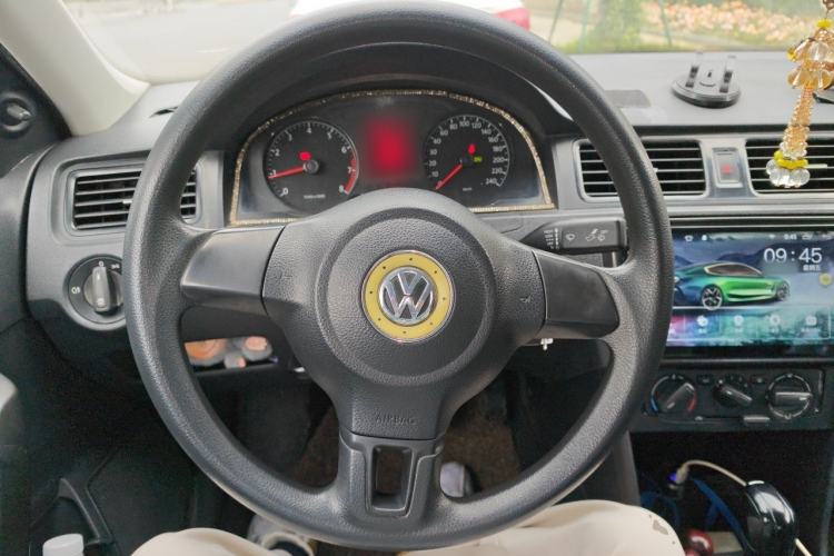 Used Volkswagen Santana 2013 1.6L Automatic Fashion Edition Steering Wheel
