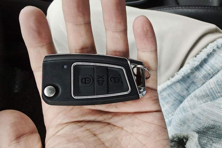 Used Volkswagen Santana 2013 1.6L Automatic Fashion Edition Vehicle Key