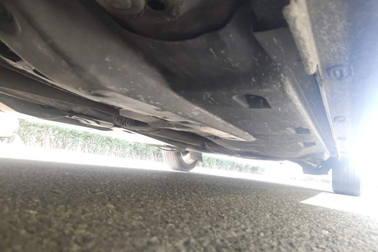 Used Volkswagen Santana 2013 1.6L Automatic Comfort Edition Chassis Front Left