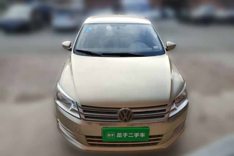 Used Volkswagen Santana 2013 1.6L Manual Fashion Edition Front