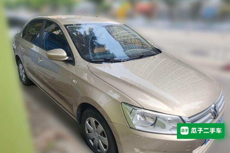Used Volkswagen Santana 2013 1.6L Automatic Fashion Edition Front Right 45 Deg