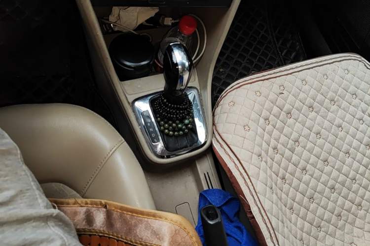 Used Volkswagen Santana 2013 1.6L Automatic Comfort Edition Gear Lever