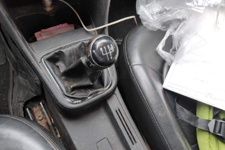 Used Volkswagen Santana 2013 1.6L Manual Luxury Edition Gear Lever