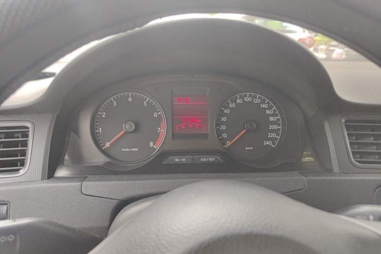 Used Volkswagen Santana 2013 1.6L Automatic Fashion Edition Instrument Cluster