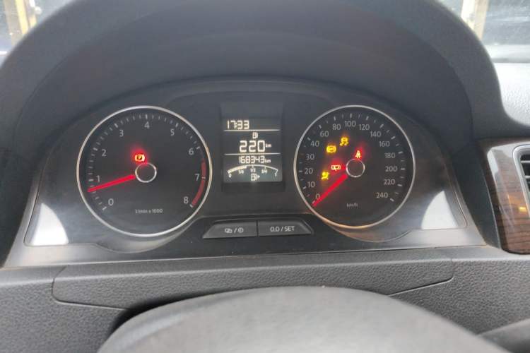 Used Volkswagen Santana 2013 1.6L Manual Luxury Edition Instrument Cluster