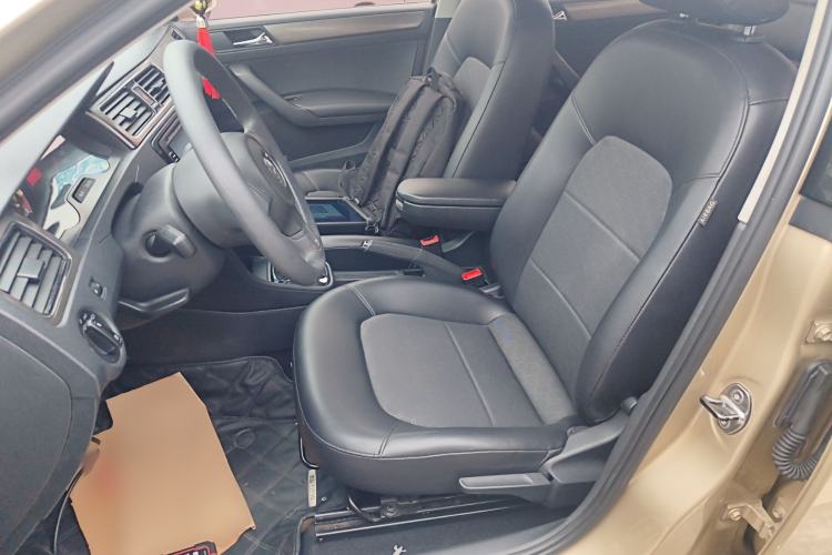 Used Volkswagen Santana 2013 1.6L Automatic Comfort Edition Left Front Seat