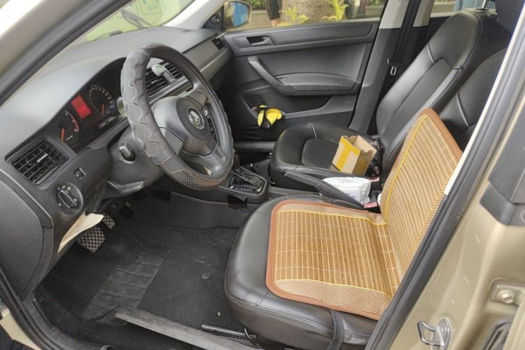 Used Volkswagen Santana 2013 1.6L Automatic Fashion Edition Left Front Seat
