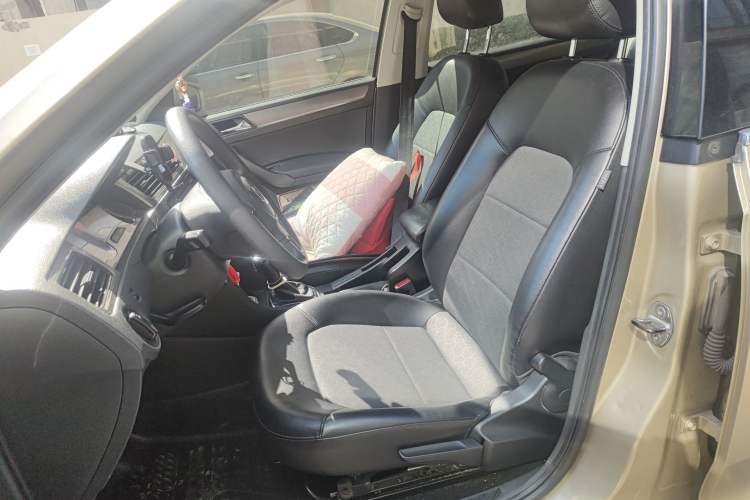 Used Volkswagen Santana 2013 1.6L Automatic Comfort Edition Left Front Seat