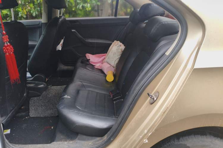 Used Volkswagen Santana 2013 1.6L Manual Fashion Edition Left Rear Seat