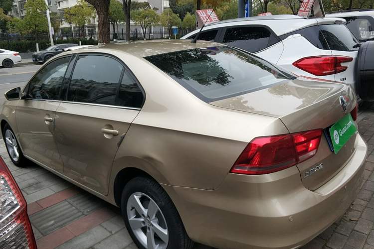 Used Volkswagen Santana 2013 1.6L Automatic Comfort Edition Left Side