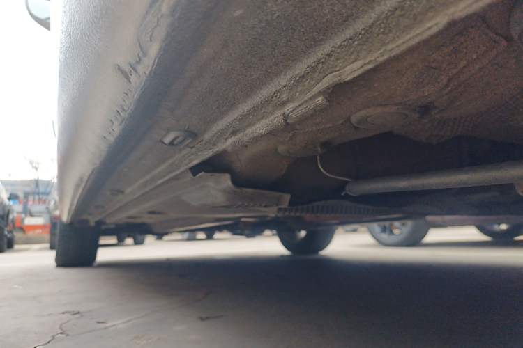 Used Volkswagen Santana 2013 1.6L Automatic Comfort Edition Left Side Sill