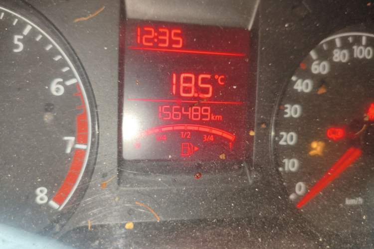 Used Volkswagen Santana 2013 1.6L Manual Fashion Edition Odometer Close Up