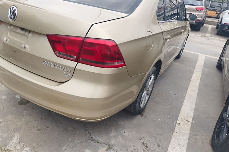 Used Volkswagen Santana 2013 1.6L Automatic Comfort Edition Right Rear Taillight