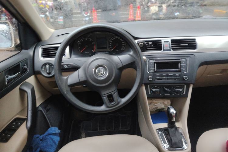 Used Volkswagen Santana 2013 1.6L Automatic Comfort Edition Steering Wheel