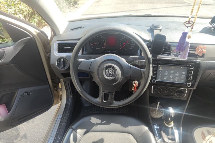 Used Volkswagen Santana 2013 1.6L Automatic Comfort Edition Steering Wheel