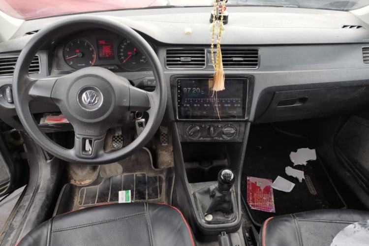 Used Volkswagen Santana 2013 1.6L Manual Fashion Edition Center Console