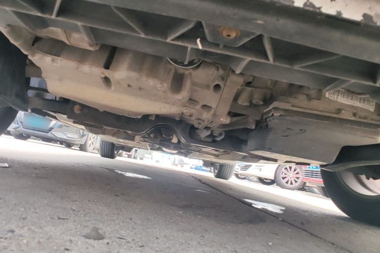 Used Volkswagen Santana 2013 1.6L Automatic Comfort Edition Chassis Front
