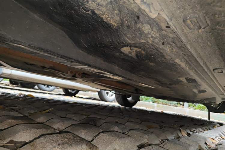 Used Volkswagen Santana 2013 1.6L Manual Comfort Edition Chassis Front Left