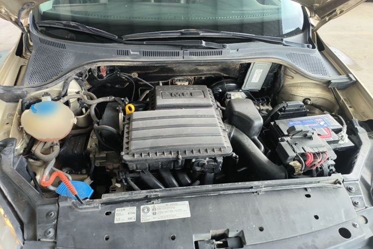 Used Volkswagen Santana 2013 1.6L Automatic Comfort Edition Engine Bay