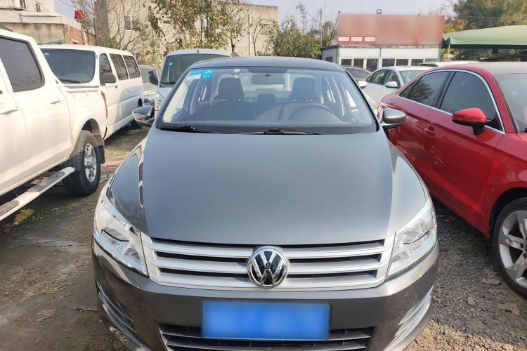 Used Volkswagen Santana 2013 1.4L Manual Fashion Edition Exterior 1