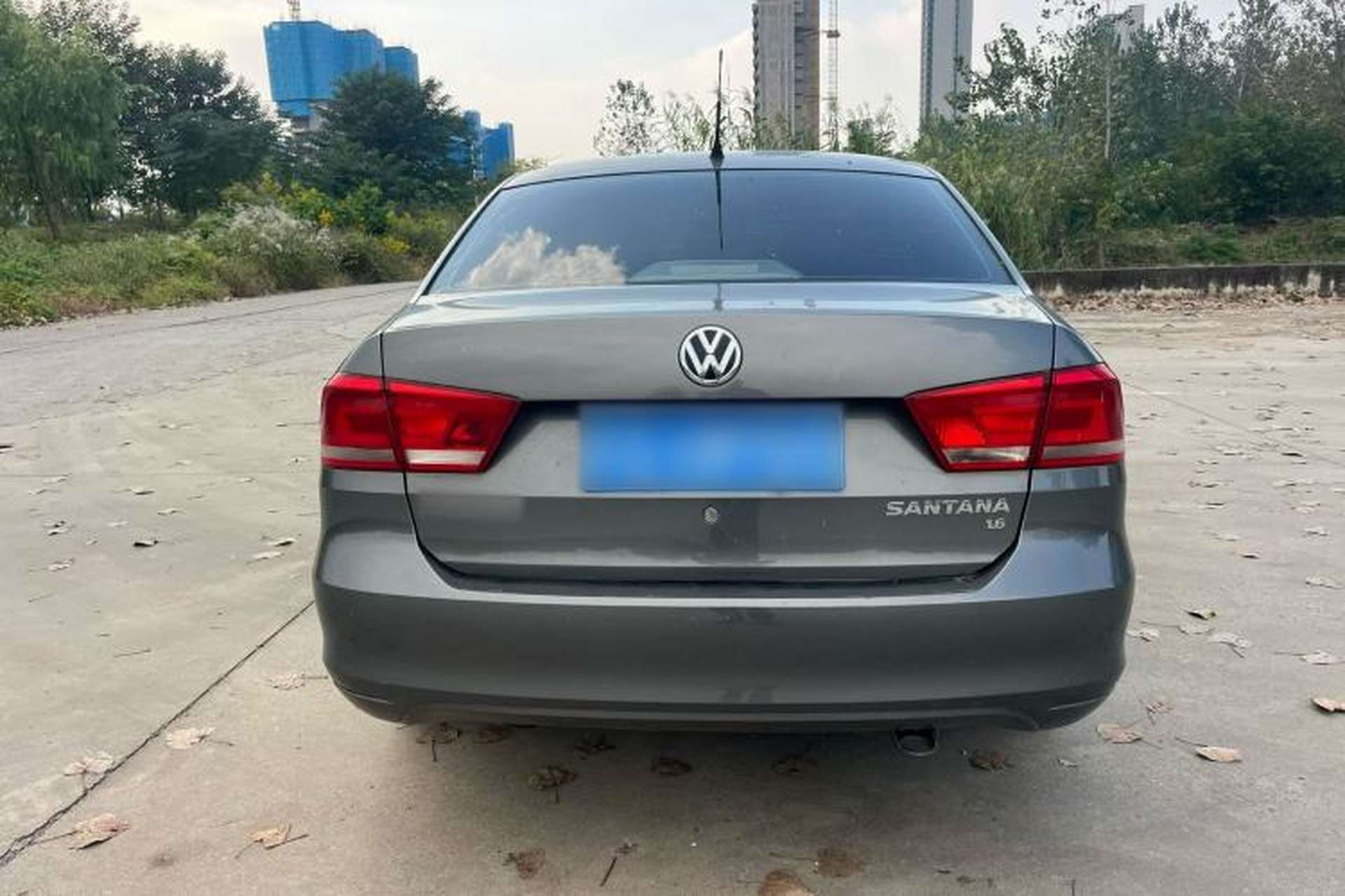 Used Volkswagen Santana 2013 1.6L Automatic Comfort Edition Exterior 5