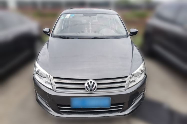 Used Volkswagen Santana 2013 1.6L Manual Fashion Edition Front