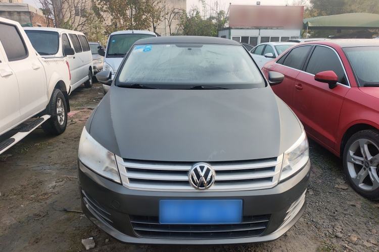 Used Volkswagen Santana 2013 1.4L Manual Fashion Edition Front