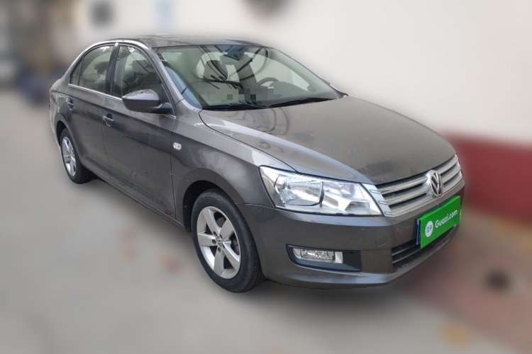 Used Volkswagen Santana 2013 1.6L Automatic Comfort Edition Front Right 45 Deg