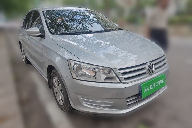 Used Volkswagen Santana 2013 1.6L Automatic Fashion Edition Front Right 45 Deg