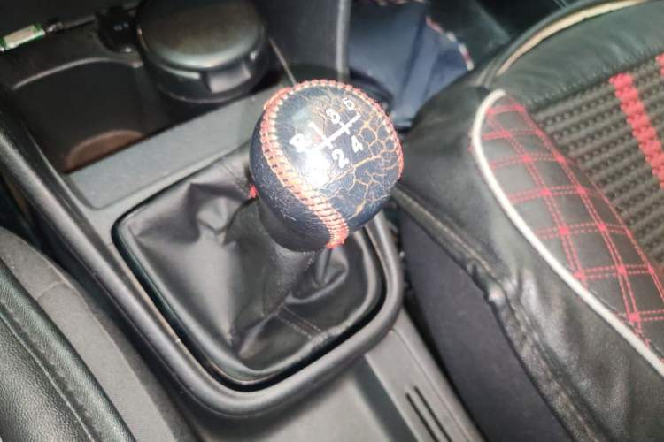 Used Volkswagen Santana 2013 1.4L Manual Fashion Edition Gear Lever