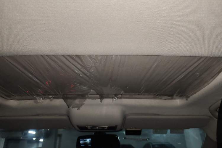Used Volkswagen Santana 2013 1.6L Automatic Comfort Edition Headliner