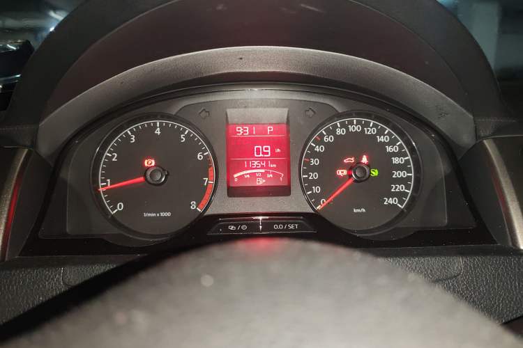 Used Volkswagen Santana 2013 1.6L Automatic Comfort Edition Instrument Cluster