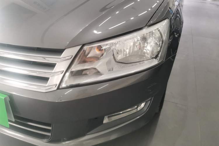Used Volkswagen Santana 2013 1.6L Automatic Comfort Edition Left Front Headlight