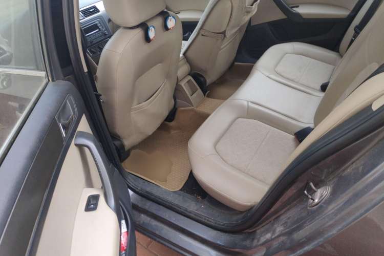 Used Volkswagen Santana 2013 1.6L Automatic Comfort Edition Left Rear Seat
