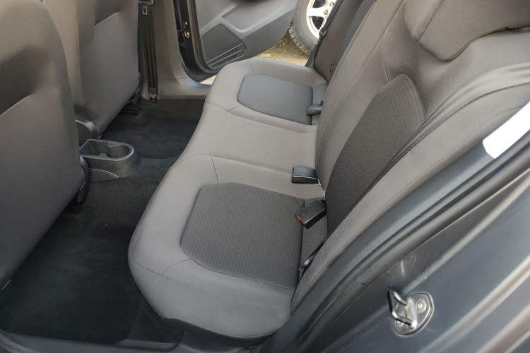 Used Volkswagen Santana 2013 1.4L Manual Fashion Edition Left Rear Seat