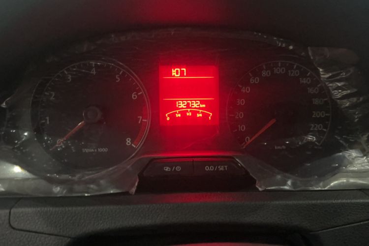 Used Volkswagen Santana 2013 1.6L Automatic Comfort Edition Odometer Close Up