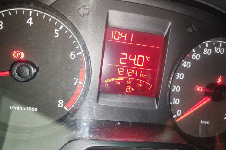 Used Volkswagen Santana 2013 1.4L Manual Fashion Edition Odometer Close Up