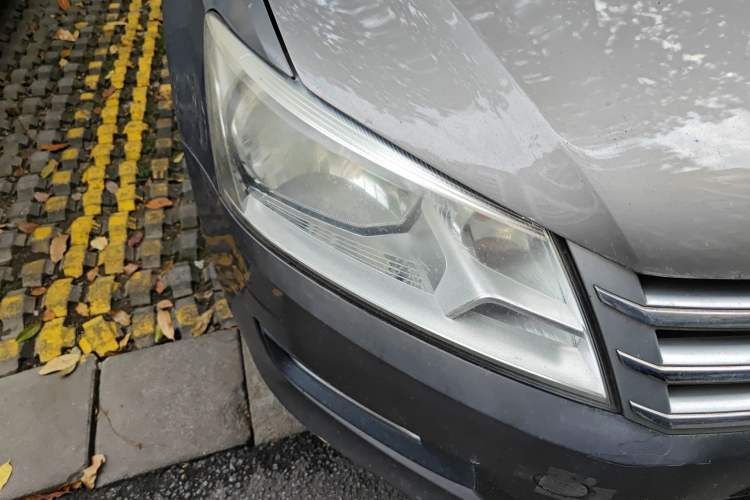 Used Volkswagen Santana 2013 1.6L Manual Comfort Edition Right Front Headlight