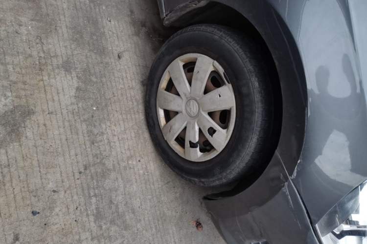 Used Volkswagen Santana 2013 1.6L Manual Fashion Edition Right Front Wheel Hub