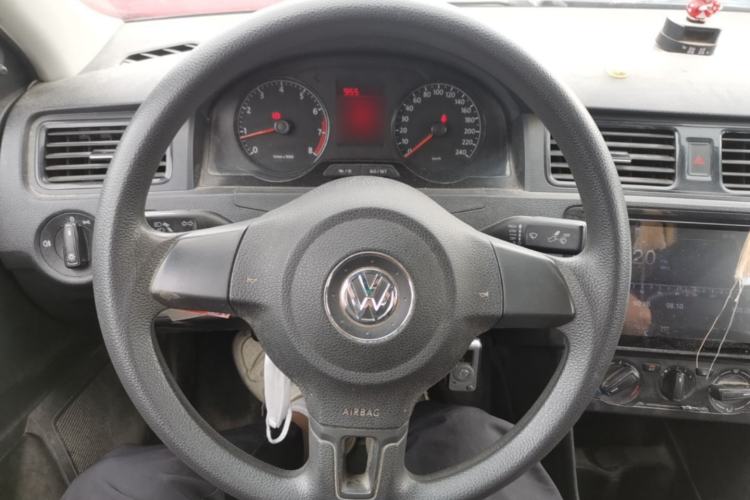 Used Volkswagen Santana 2013 1.6L Manual Fashion Edition Steering Wheel