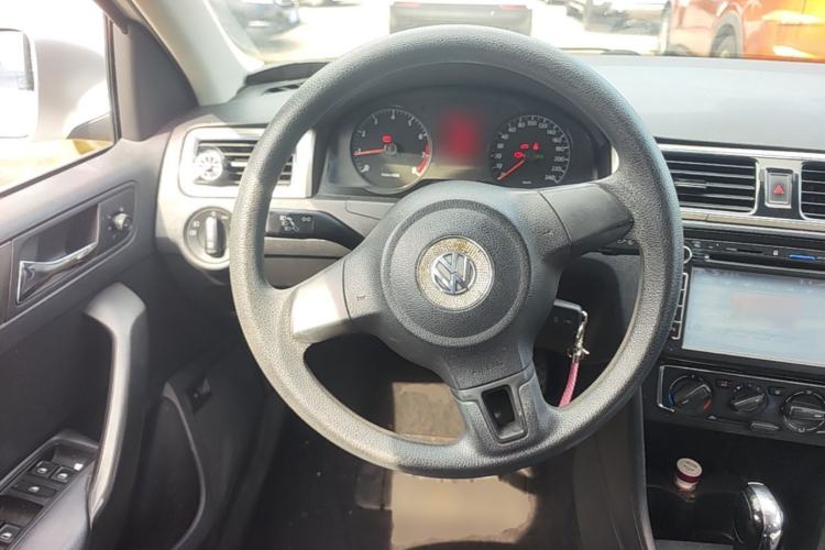 Used Volkswagen Santana 2013 1.6L Automatic Comfort Edition Steering Wheel