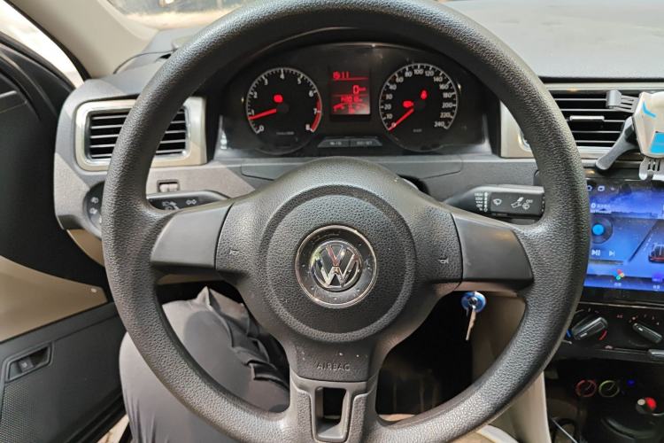Used Volkswagen Santana 2013 1.6L Manual Comfort Edition Steering Wheel