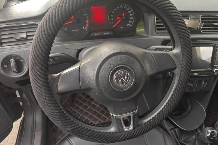 Used Volkswagen Santana 2013 1.6L Manual Fashion Edition Steering Wheel